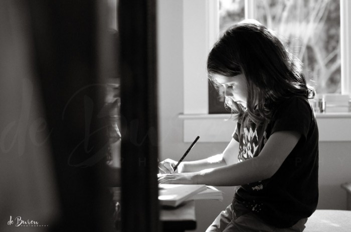 Jean_H_de_Buren_drawing_interesting_light_8022